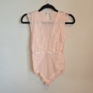 Tart Noir Peach Lace & Sheer Mesh Sleeveless Bodysuit - Size Large